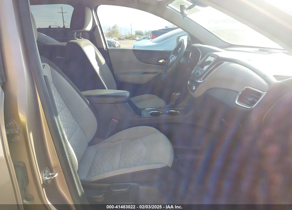 2019 CHEVROLET EQUINOX VIN: 2GNAXHEV2K6215321
