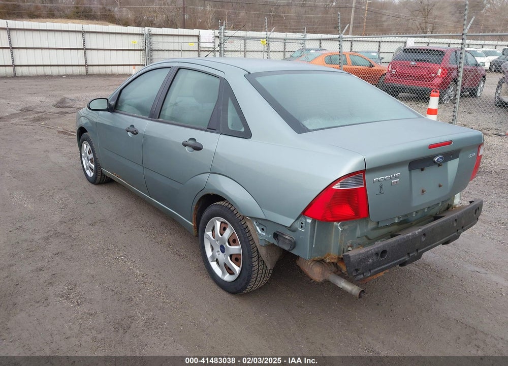2005 FORD FOCUS ZX4 VIN: 1FAFP34N95W294215