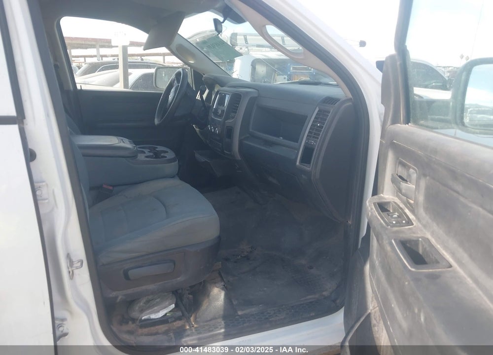 2013 RAM 2500 VIN: 3C6TR4HT1DG573992