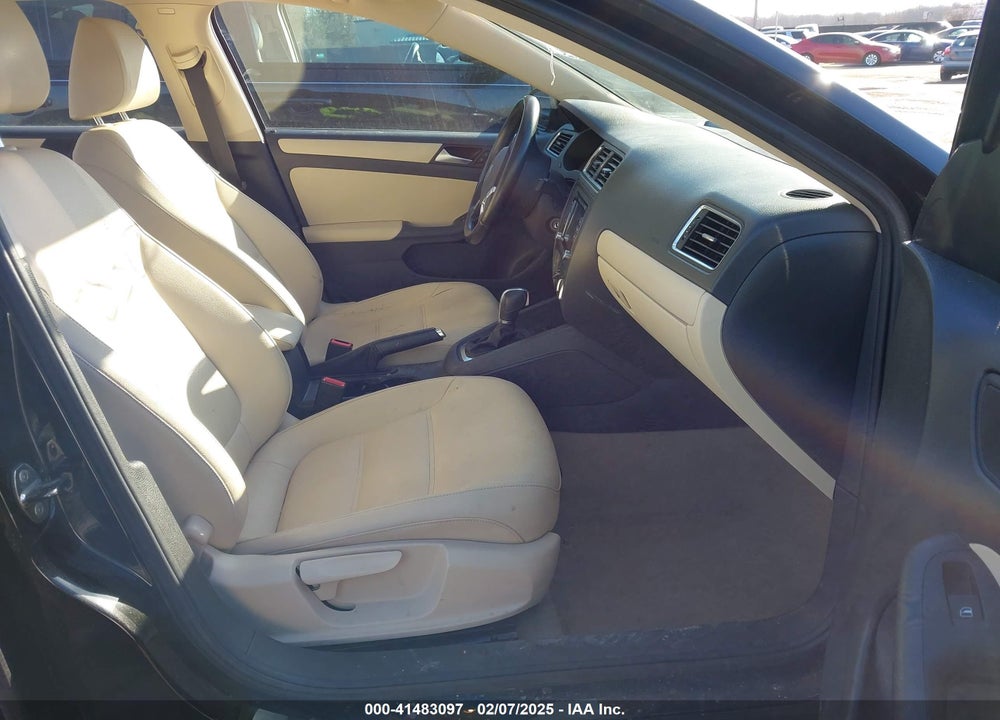 2012 VOLKSWAGEN JETTA 2.5L SE VIN: 3VWDX7AJ9CM367555