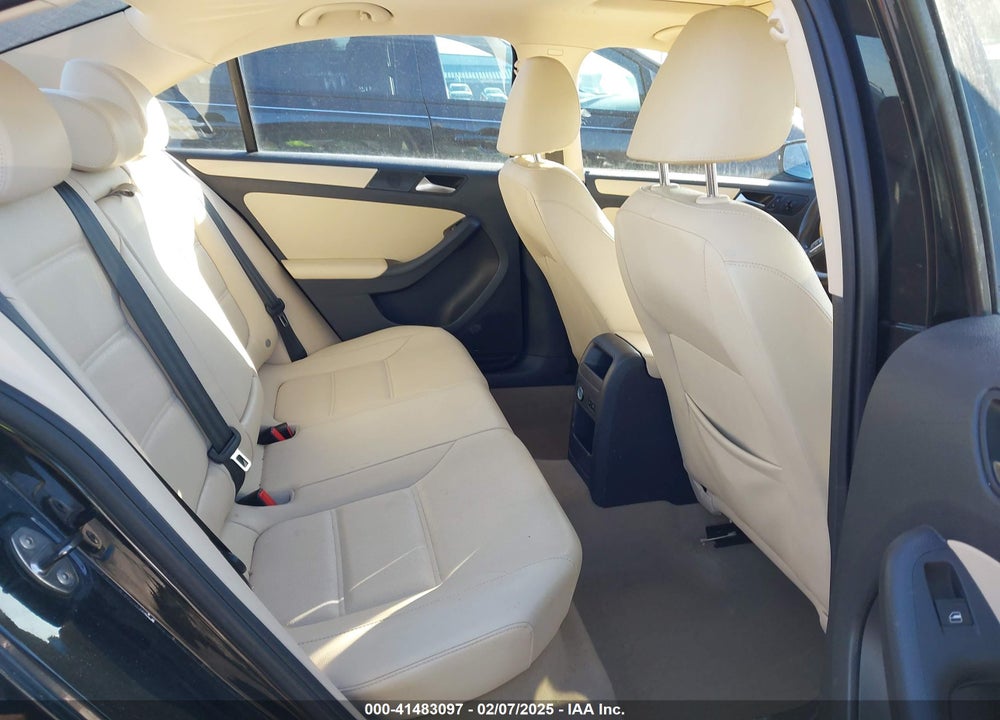 2012 VOLKSWAGEN JETTA 2.5L SE VIN: 3VWDX7AJ9CM367555