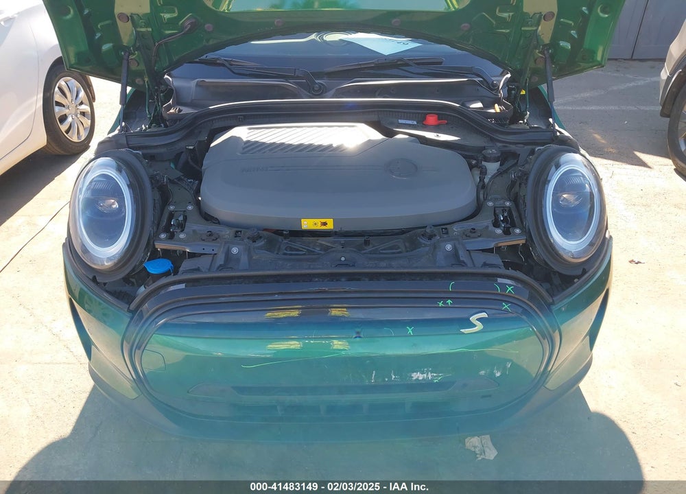 2023 MINI SE HARDTOP VIN: WMW13DJ07P2T76739