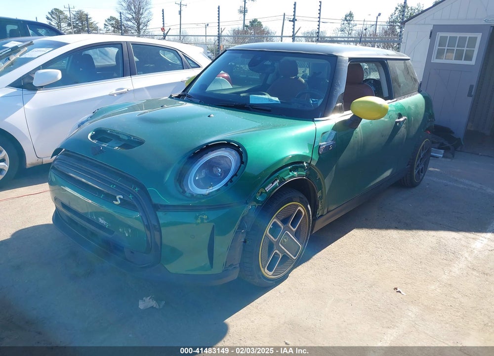 2023 MINI SE HARDTOP VIN: WMW13DJ07P2T76739