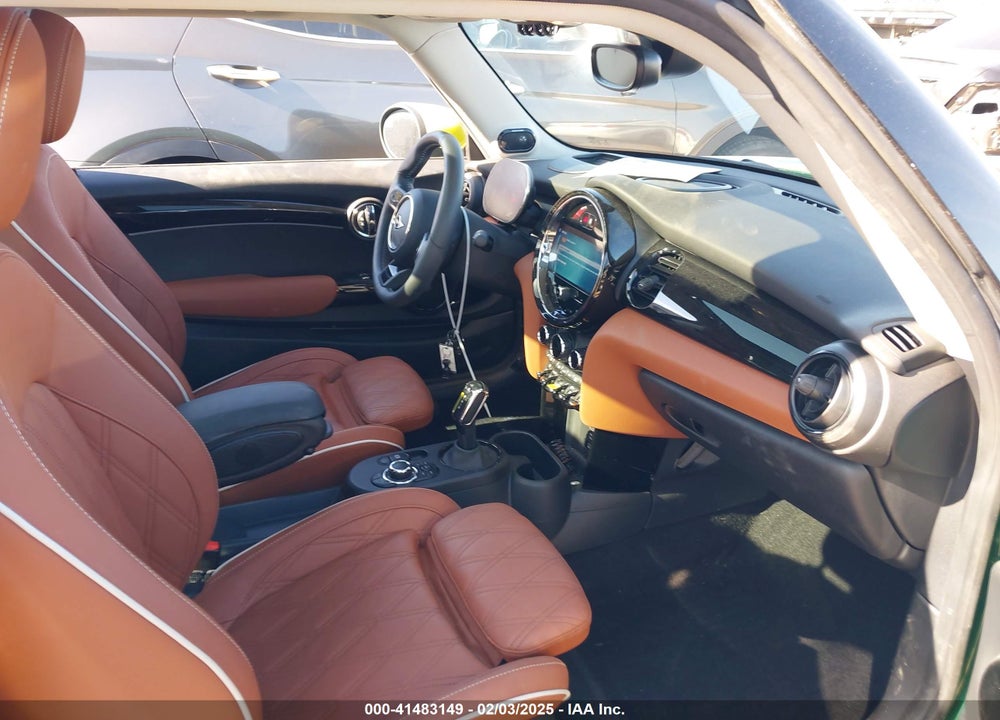2023 MINI SE HARDTOP VIN: WMW13DJ07P2T76739