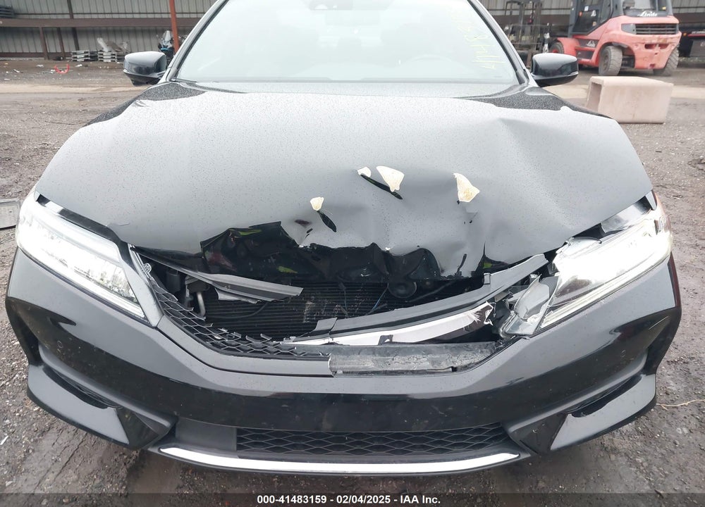 2017 HONDA ACCORD TOURING V6 VIN: 1HGCT2B03HA000062