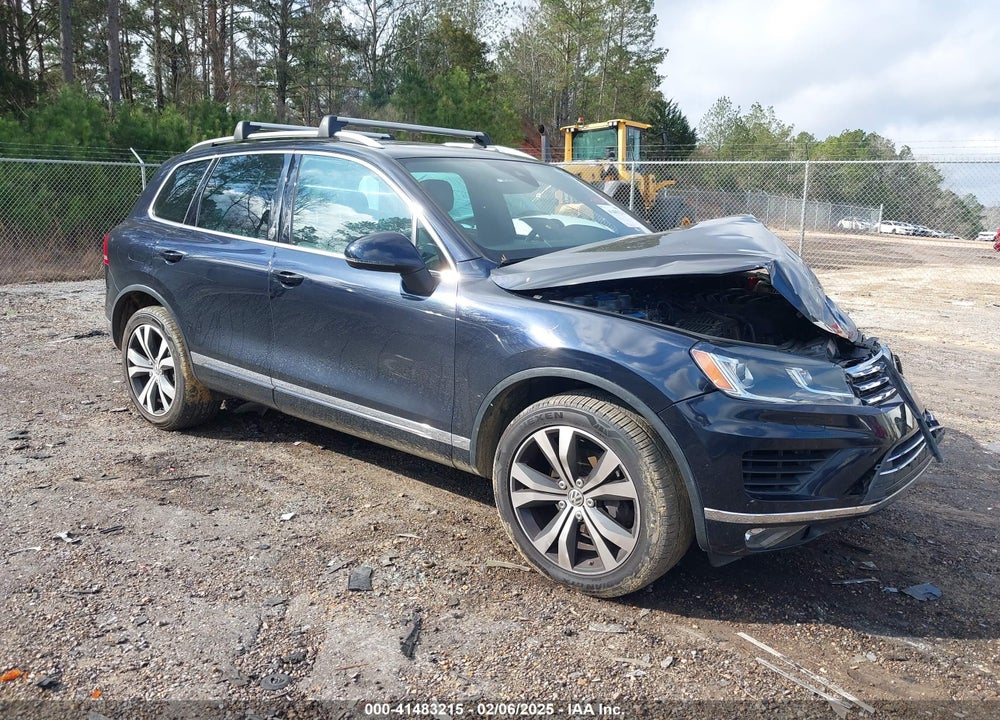 2017 VOLKSWAGEN TOUAREG V6 WOLFSBURG EDITION VIN: WVGRF7BP6HD006748