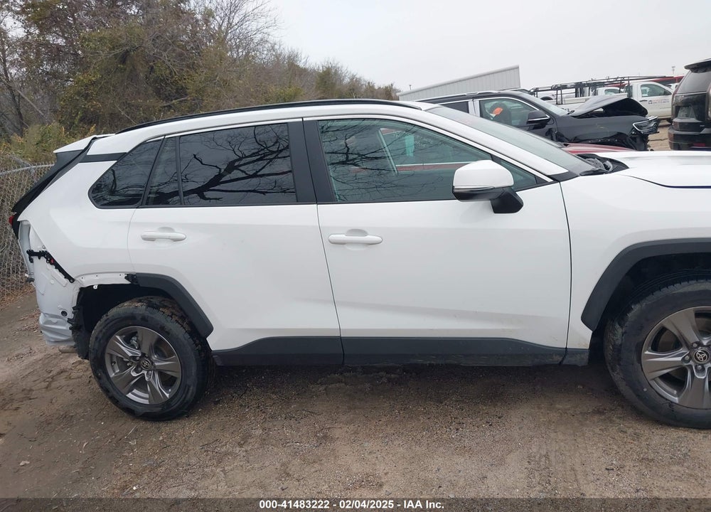 2024 TOYOTA RAV4 XLE VIN: 2T3P1RFV6RC421914
