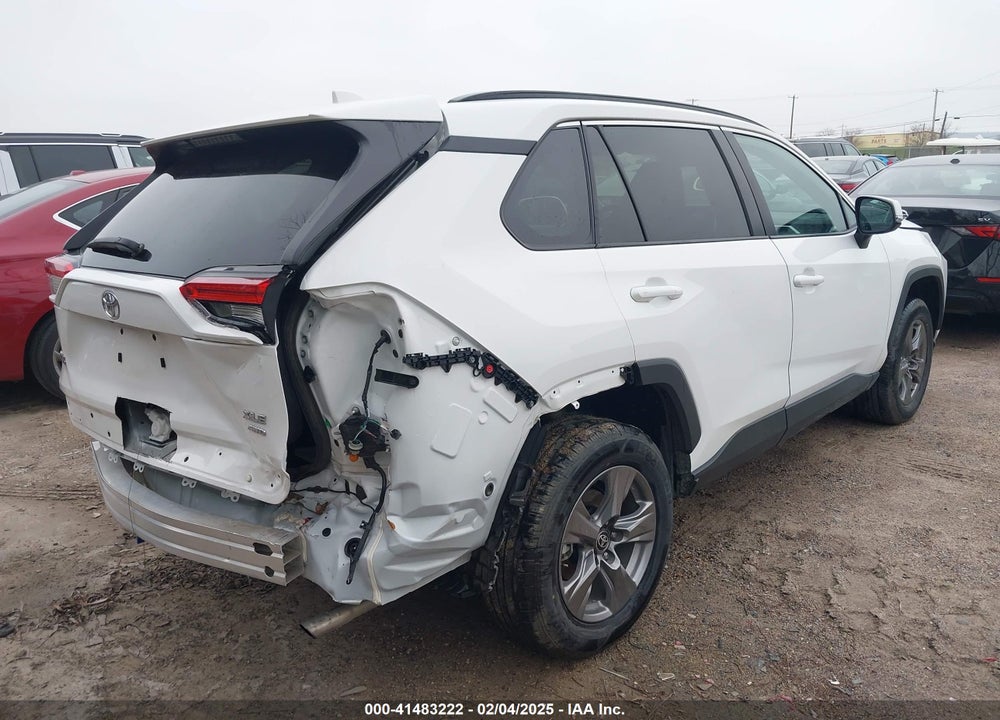 2024 TOYOTA RAV4 XLE VIN: 2T3P1RFV6RC421914
