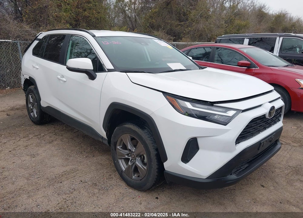 2024 TOYOTA RAV4 XLE VIN: 2T3P1RFV6RC421914