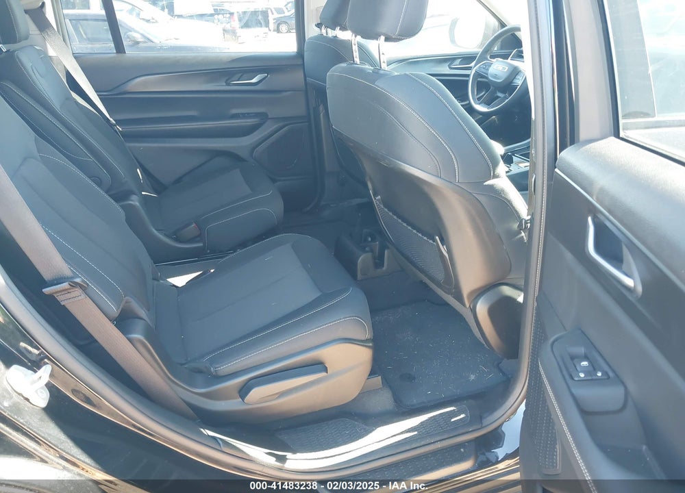2023 JEEP GRAND CHEROKEE VIN: 1C4RJJAG2P8883620