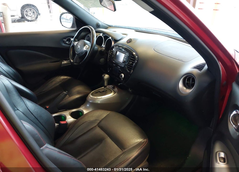 2011 NISSAN JUKE SL VIN: JN8AF5MV2BT009844