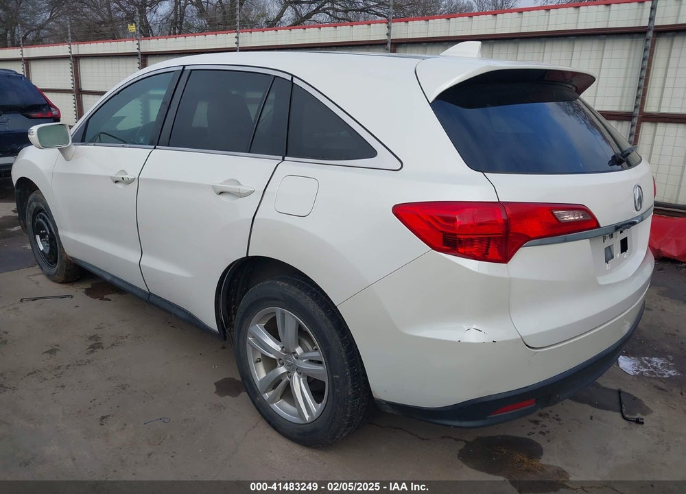 2015 ACURA RDX VIN: 5J8TB3H39FL018111
