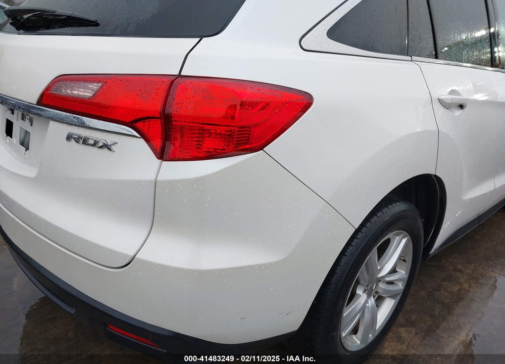 2015 ACURA RDX VIN: 5J8TB3H39FL018111