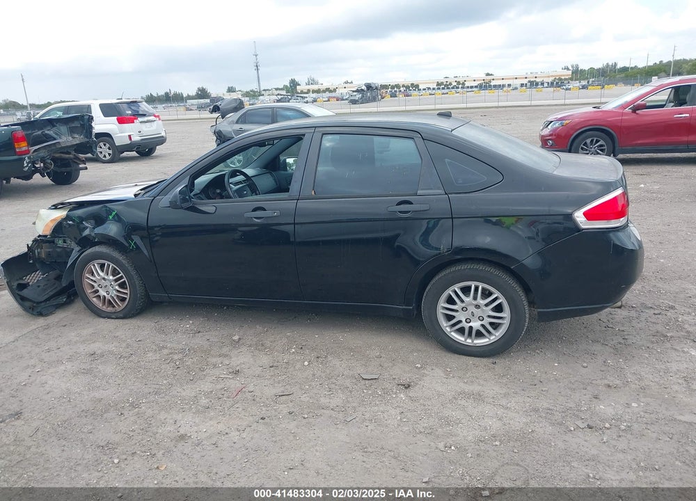 2011 FORD FOCUS VIN: 1FAHP3FN9BW180880