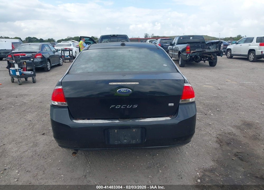 2011 FORD FOCUS VIN: 1FAHP3FN9BW180880
