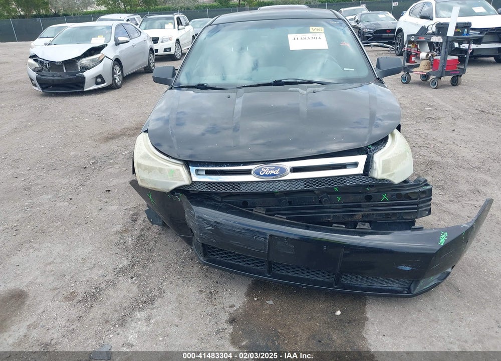 2011 FORD FOCUS VIN: 1FAHP3FN9BW180880