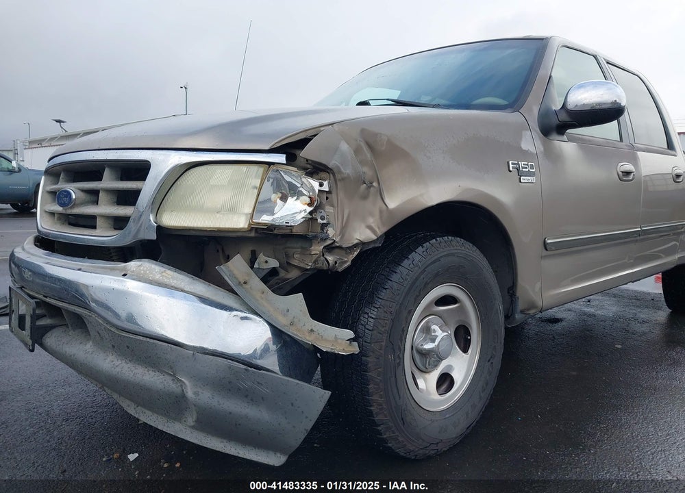 2002 FORD F-150 LARIAT/XLT VIN: 1FTRW07L52KA86189