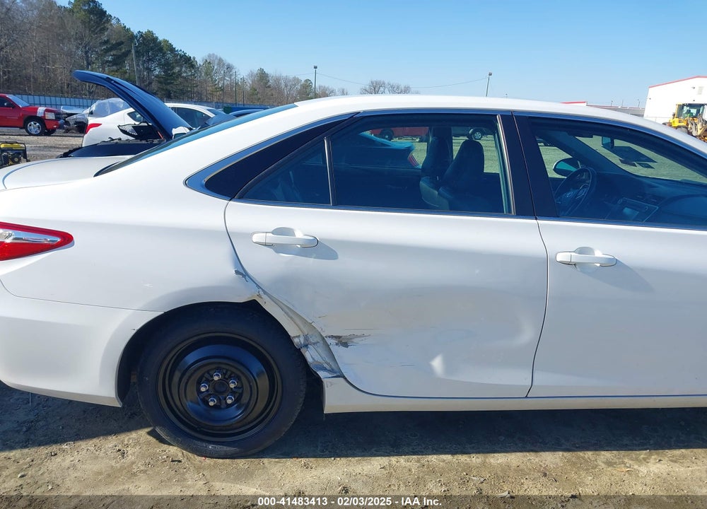 2015 TOYOTA CAMRY SE VIN: 4T1BF1FK8FU947192