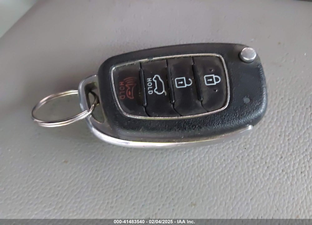 2024 HYUNDAI ELANTRA LIMITED VIN: KMHLP4DG9RU737321