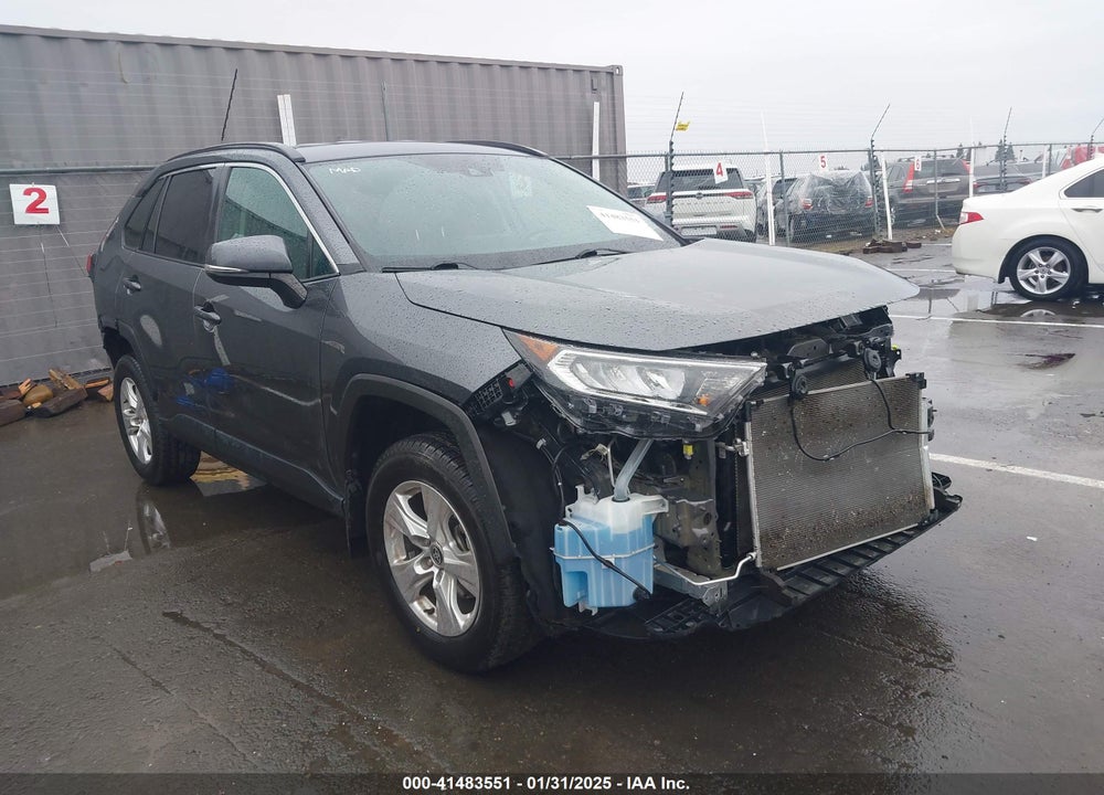 2021 TOYOTA RAV4 XLE VIN: 2T3P1RFV2MC184024