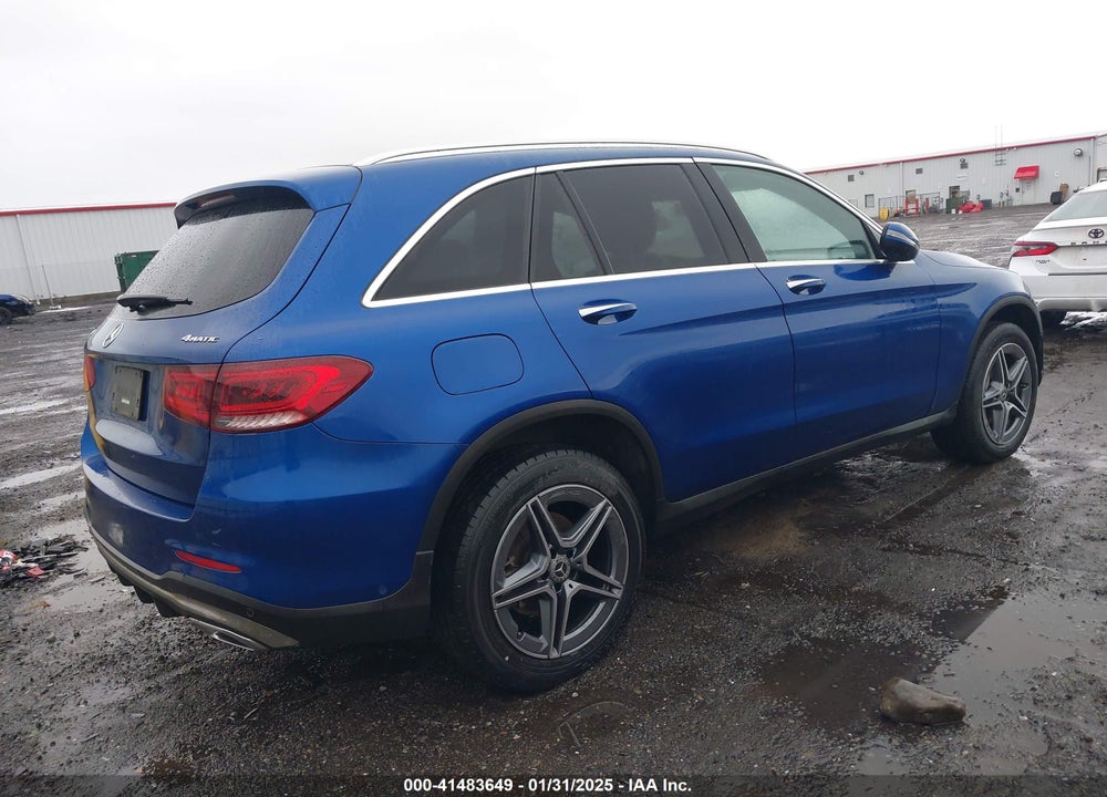 2022 MERCEDES-BENZ GLC 300 4MATIC SUV VIN: W1N0G8EB7NG063561