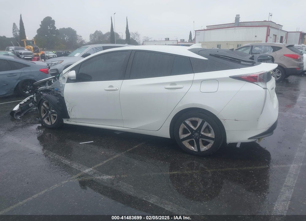 2016 TOYOTA PRIUS VIN: JTDKARFU2G3021915