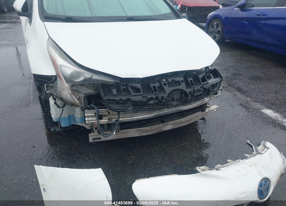 2016 TOYOTA PRIUS VIN: JTDKARFU2G3021915
