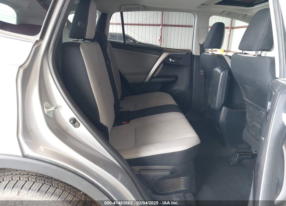 2017 TOYOTA RAV4 HYBRID XLE VIN: JTMRJREV7HD081256