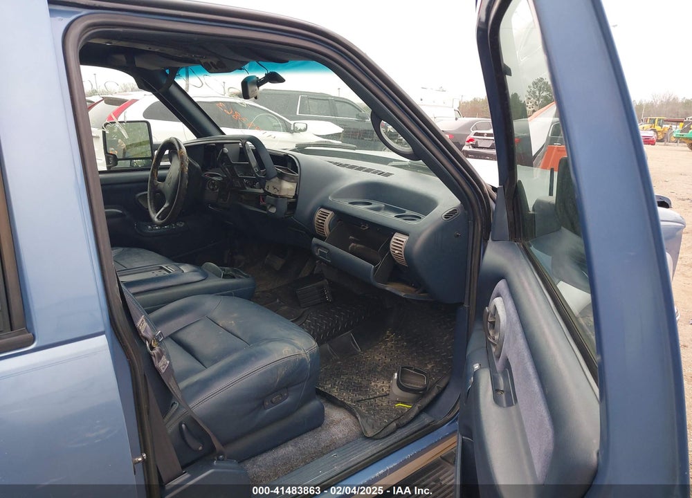 1996 CHEVROLET SUBURBAN K1500 VIN: 1GNFK16R4TJ323375