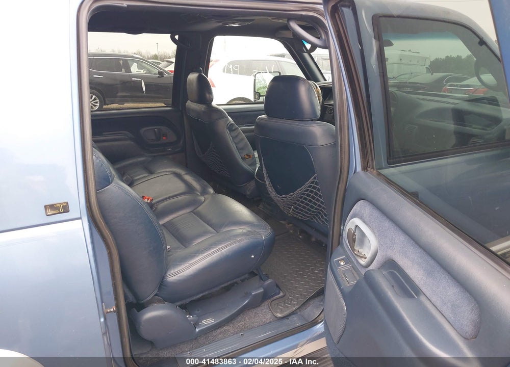 1996 CHEVROLET SUBURBAN K1500 VIN: 1GNFK16R4TJ323375