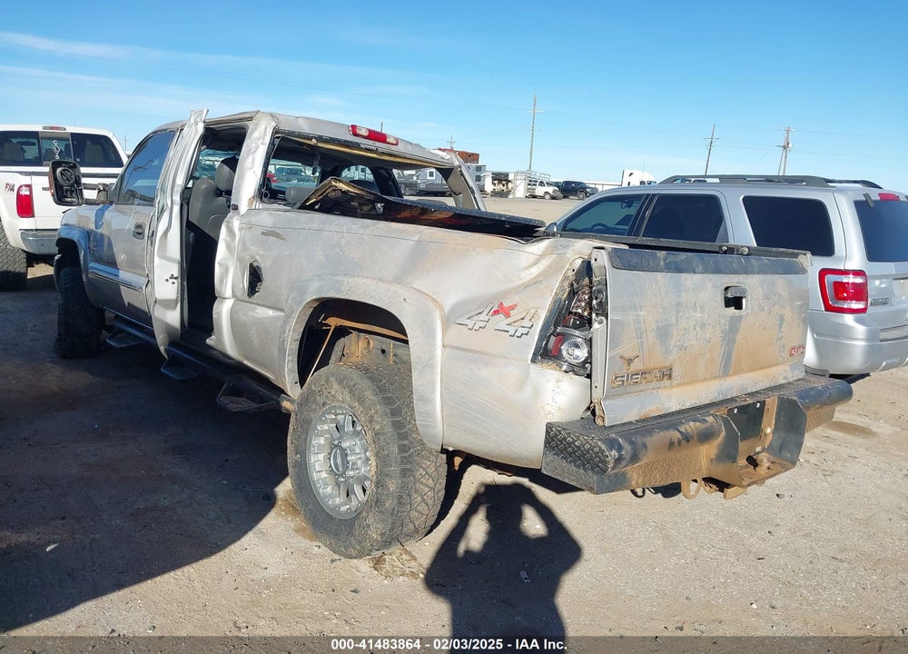 2005 GMC SIERRA 2500HD SLT VIN: 1GTHK23245F872823