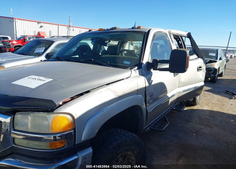 2005 GMC SIERRA 2500HD SLT VIN: 1GTHK23245F872823