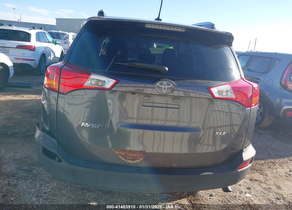 2014 TOYOTA RAV4 XLE VIN: 2T3WFREV8EW097422