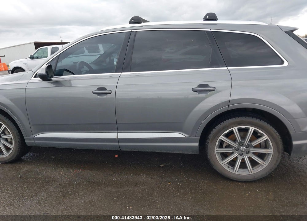 2017 AUDI Q7 3.0T PREMIUM VIN: WA1LAAF74HD055991