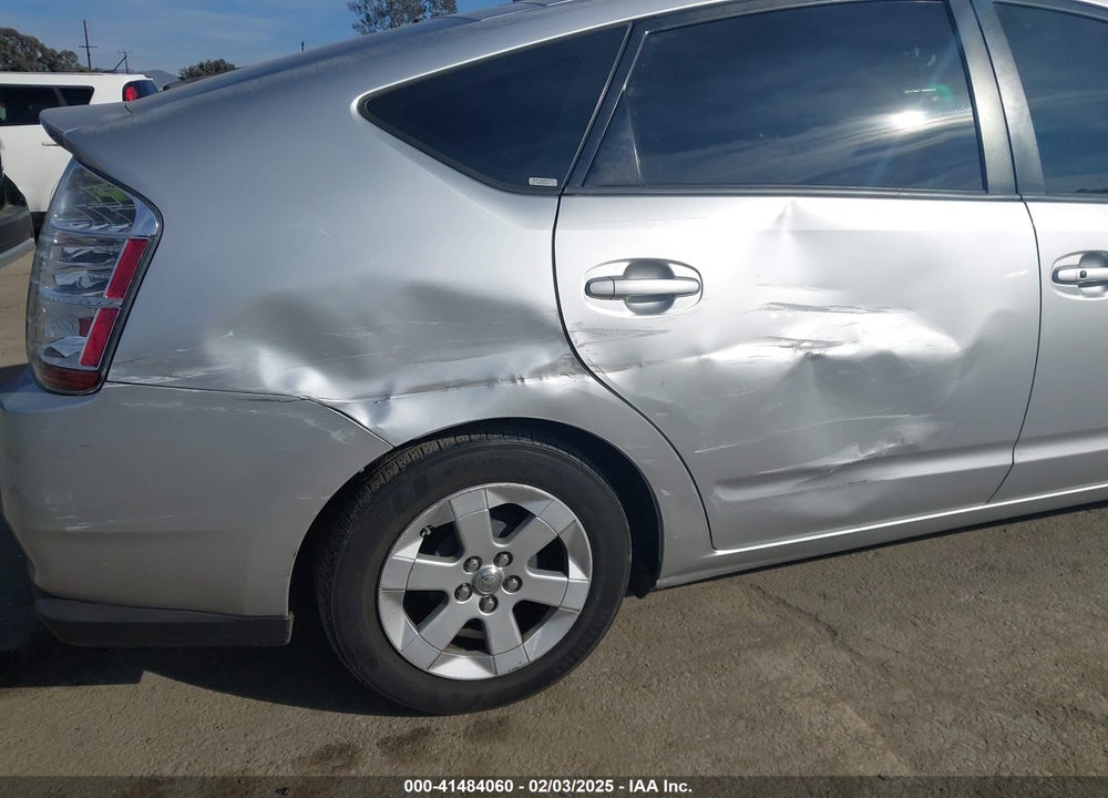 2008 TOYOTA PRIUS VIN: JTDKB20U283338415