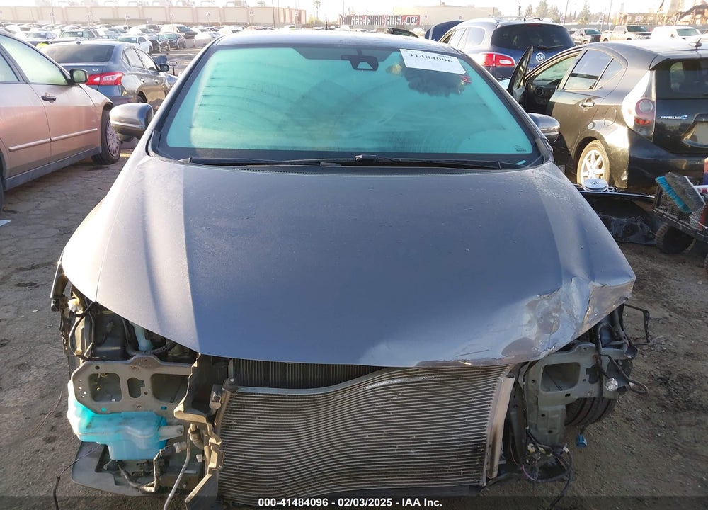 2015 HONDA CIVIC HYBRID VIN: 19XFB4F31FE002109