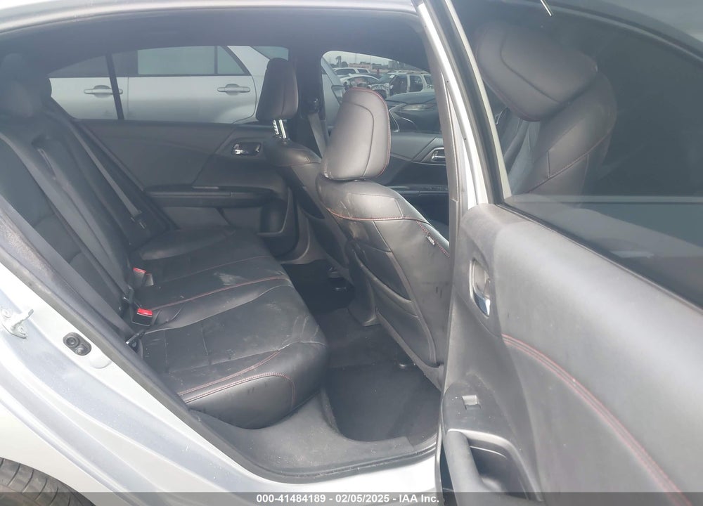 2017 HONDA ACCORD VIN: 1HGCR2F13HA283676
