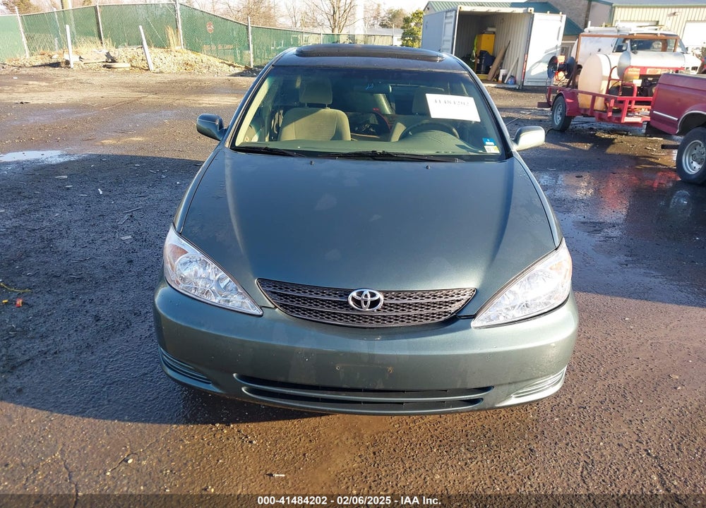2002 TOYOTA CAMRY LE V6 VIN: 4T1BF30K12U524601