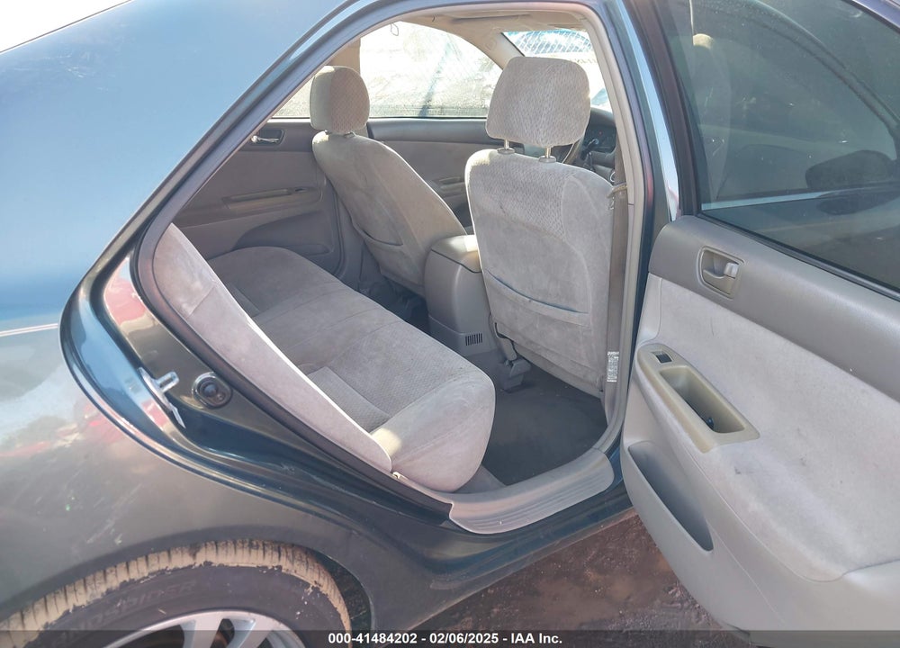2002 TOYOTA CAMRY LE V6 VIN: 4T1BF30K12U524601
