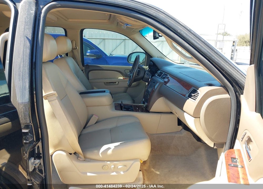 2014 CHEVROLET TAHOE LTZ VIN: 1GNSCCE04ER141920