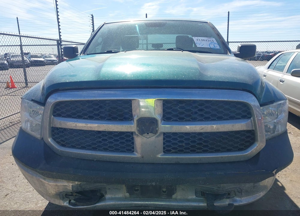 2019 RAM 1500 CLASSIC TRADESMAN 4X4 6'4 BOX VIN: 1C6RR7FG3KS645329