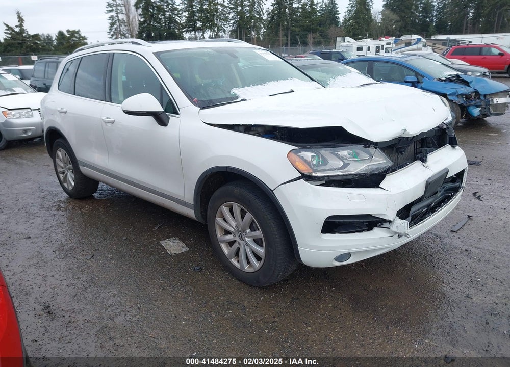 2014 VOLKSWAGEN TOUAREG 3.6L EXECUTIVE/3.6L LUX/3.6L R-LINE/3.6L SPORT VIN: WVGEF9BP9ED006376