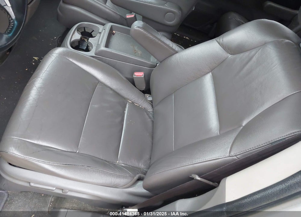 2011 HONDA ODYSSEY EX-L VIN: 5FNRL5H67BB071088