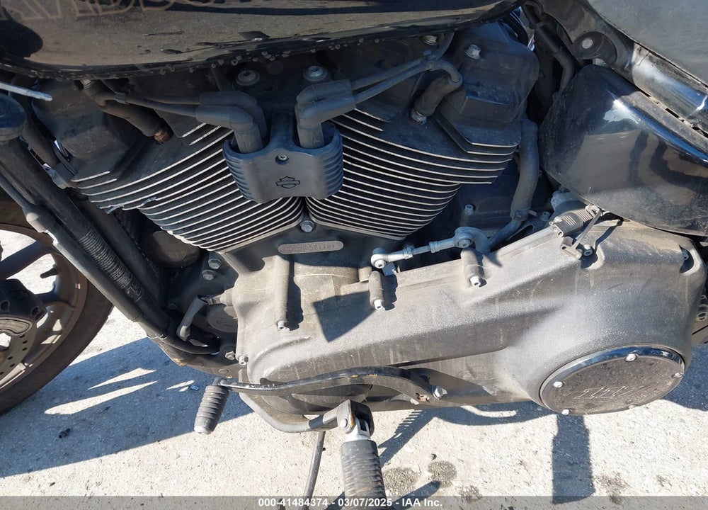 2022 HARLEY-DAVIDSON FXLRST VIN: 1HD1YXZ26NB052110