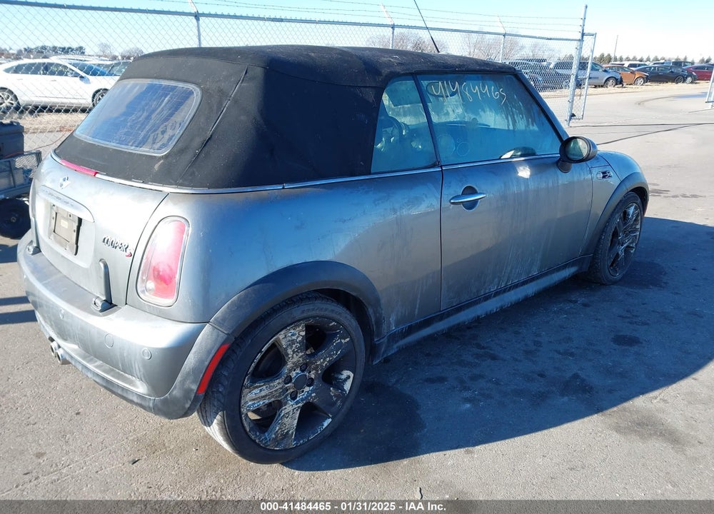 2006 MINI COOPER S VIN: WMWRH33576TJ43024