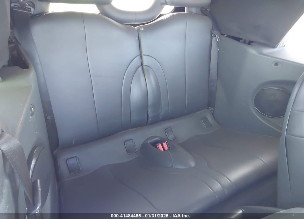 2006 MINI COOPER S VIN: WMWRH33576TJ43024