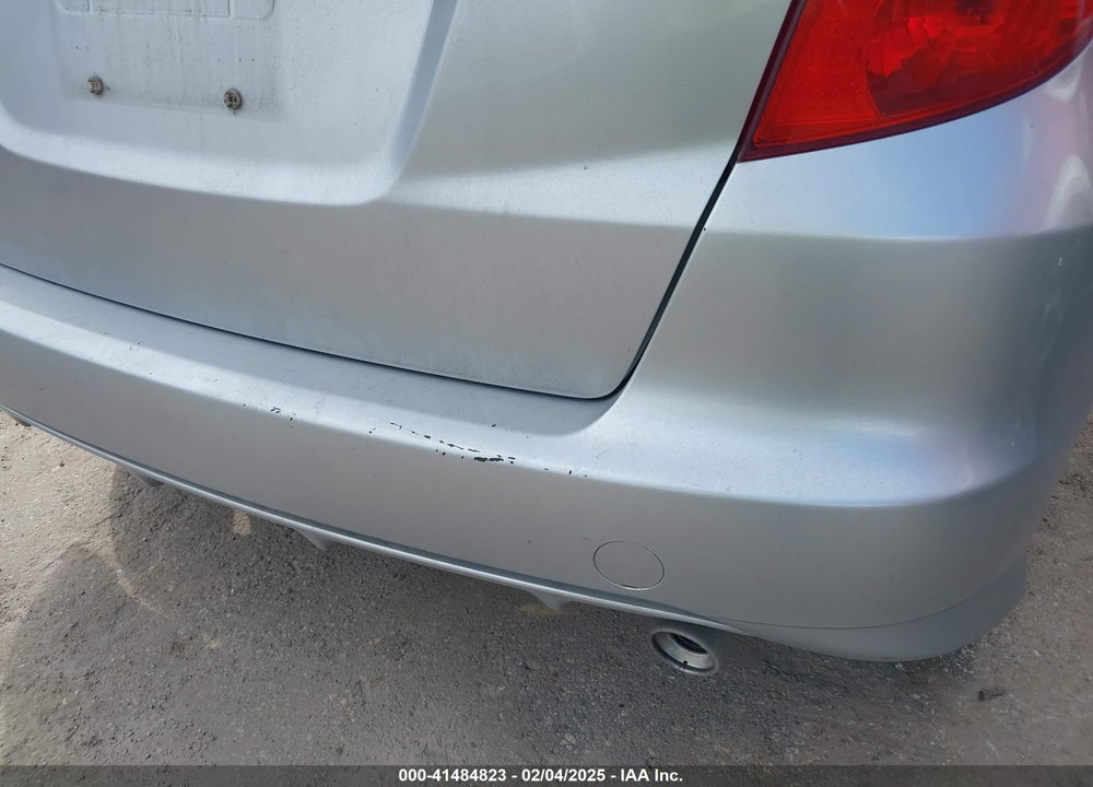 2013 HONDA FIT VIN: JHMGE8H5XDC045514