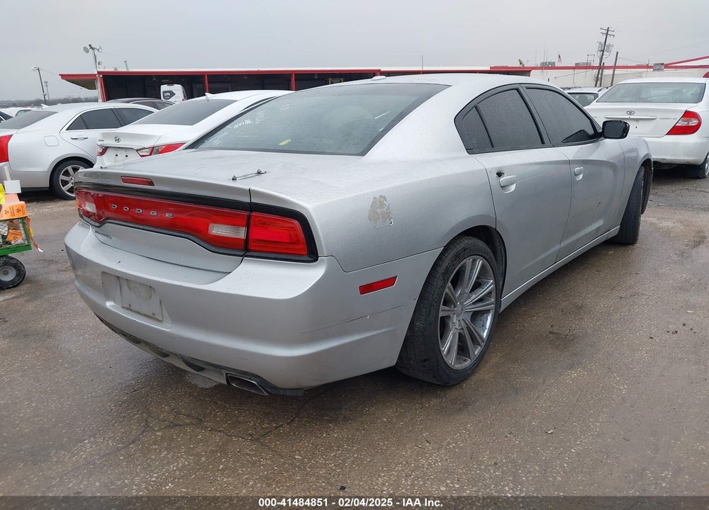 2011 DODGE CHARGER VIN: 2B3CL3CG8BH614826