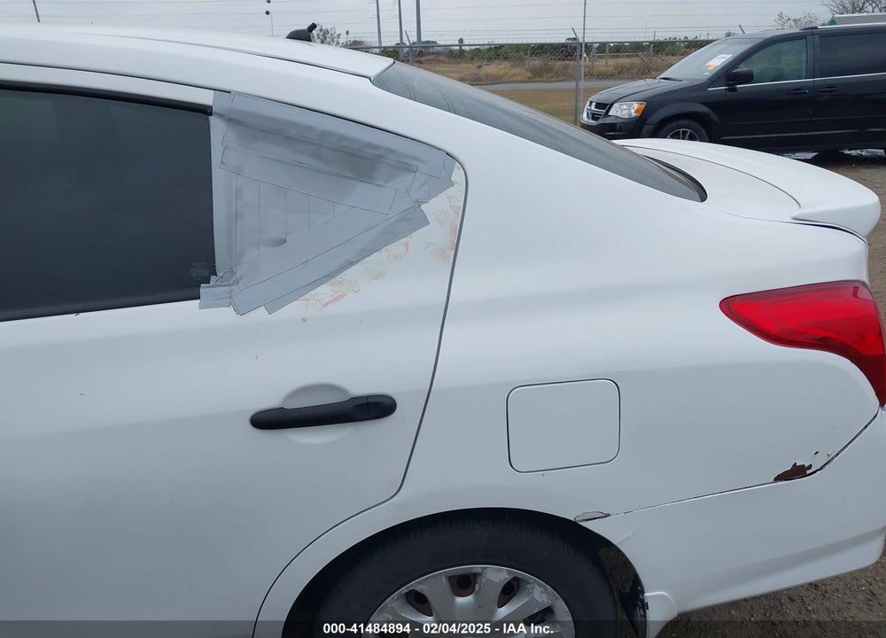 2017 NISSAN VERSA 1.6 S+ VIN: 3N1CN7AP1HL882803