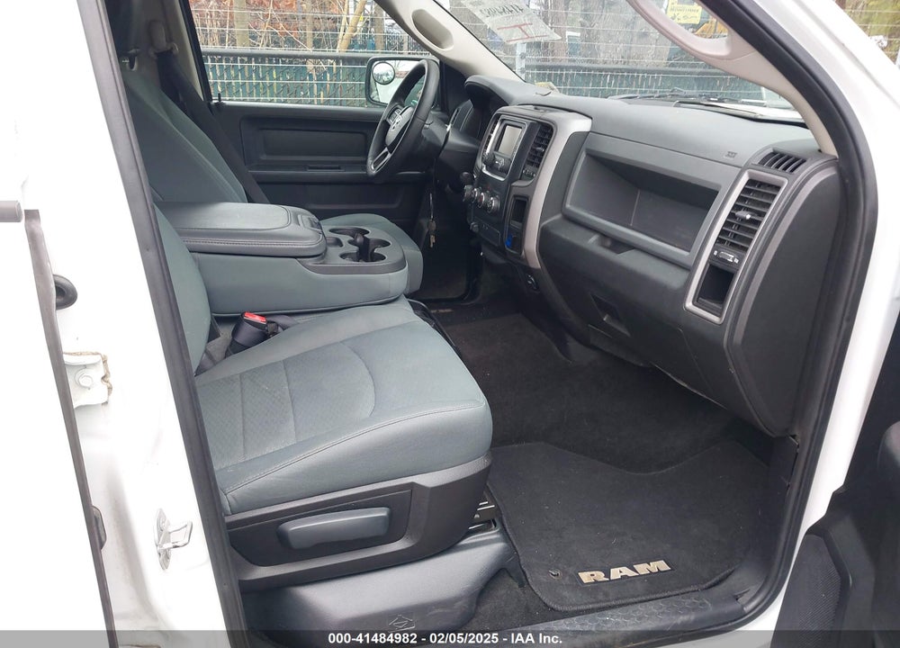 2016 RAM 1500 VIN: 1C6RR7KG8GS146443